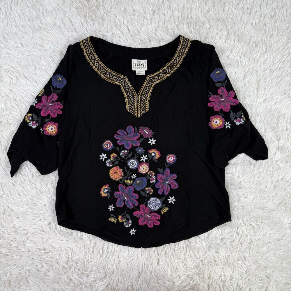 Ariat Black Floral Embroidered Top 3/4 Sleeve V-Neck Blouse Shirt Womens Size XS
